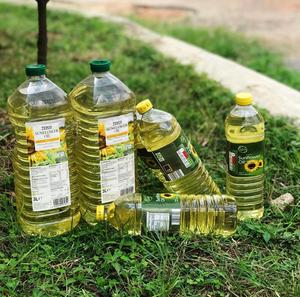 Factory Price 100% Pure Refined Sunflower Cooking Oil Edible Vegetable Oil in <b>Plastic</b> or Glass Bottle Crude Processed - Product Image 3
