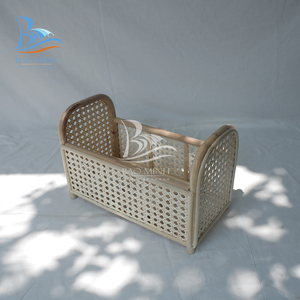 Accesorios de estudio de fotografía, accesorios de ratán Vintage hechos a mano - Product Image 5