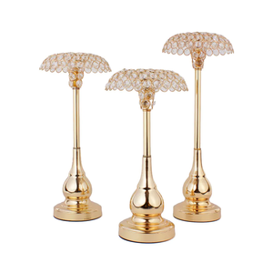 Support de bougie artisanal en laiton, style indien, fait main, pour collection - Nouveau modèle, taille trois - Product Image 1