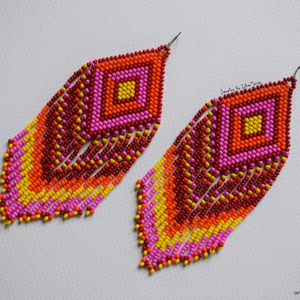 Pendientes Largos con Flecos Hechos a Mano, Modelo Happiness - Product Image 1