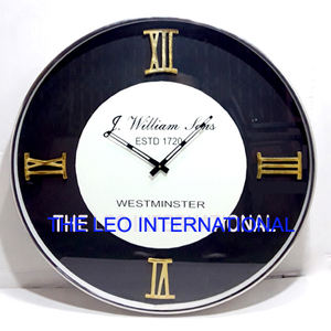 Horloge murale silencieuse en métal à quartz moderne et créative, design vertical élégant, personnalisée pour la décoration de mariage - Product Image 6