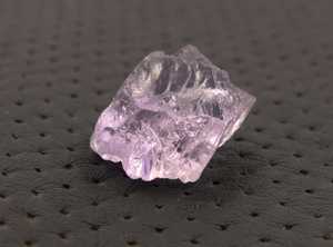 พลอยคุนไซต์สีชมพูธรรมชาติ เกรด AAA แบบหยาบ 2 ชิ้น ขนาด 22x24 มม. เอฟเฟกต์รูปดาว สำหรับทำเครื่องประดับและตกแต่งบ้าน - Product Image 5