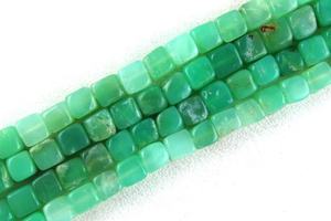 Cuentas de crisoprasa natural verde de alta calidad de 5-6 mm, forma de cubo liso, cuentas briolette para la fabricación de joyas - Product Image 3