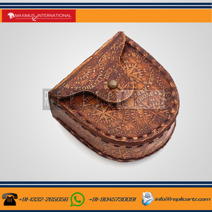Boussole à clapet en laiton antique avec étui en cuir, instrument de navigation vintage, boussole de poche, cadeau de mariage ou de remise de diplôme, objet de collection - Product Image 3