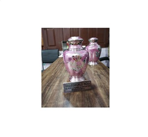 Brassworld India Urna de cremación de latón púrpura con suministros funerarios grabados de flores - Product Image 1
