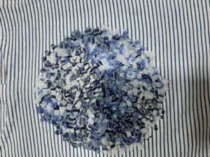 Lote de Ropa de Bangladesh, Excedente de Marca, Camiseta para Niña a Rayas Azules y Blancas, Cuello Redondo, Manga Corta, Algodón - Product Image 4