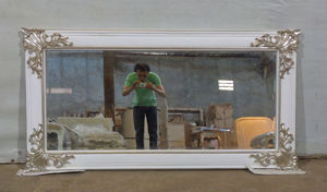 ทาสีขาว &amp; แชมเปญ