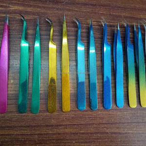 Fabricant Fournisseur Exportateurs Grossiste Pince à sourcils et cils en acier inoxydable à pointe fine - Product Image 1