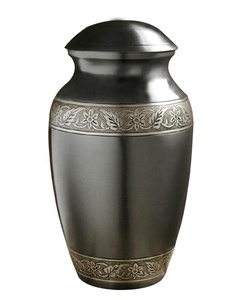 Urnas de cremación duraderas ecológicas de latón Fairborn para cenizas humanas estilo americano 200-220 pulgadas cúbicas capacidad personalizable - Product Image 1