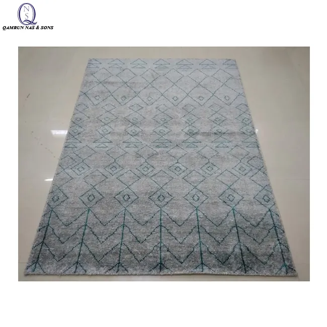 Attractive Price Elegant Design Hand Knotted Woolen Carpet Exporter