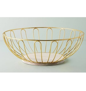 Panier à fruits en métal, Design Antique, couleur or rose - Product Image 1