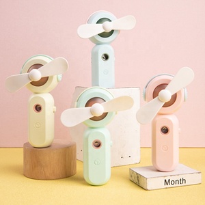 ตัวอย่างฟรีมือถือ USB แบบชาร์จน้ำสเปรย์แบบพกพามินิ USB พัดลม