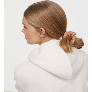 Sudaderas y Hoodies Deportivos Casuales Tejidos para Mujer con Logotipo Impreso en la Parte Delantera y Capucha para la Temporada de Invierno - Product Image 5