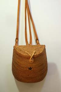 2020สินค้าใหม่เวียดนามสีน้ำตาลธรรมชาติหวายผู้หญิงกระเป๋าเป้สะพายหลังสายหนังแฮนด์เมดฤดูร้อนแฟชั่นฟางกระเป๋าเดินทางชายหาด - Product Image 4