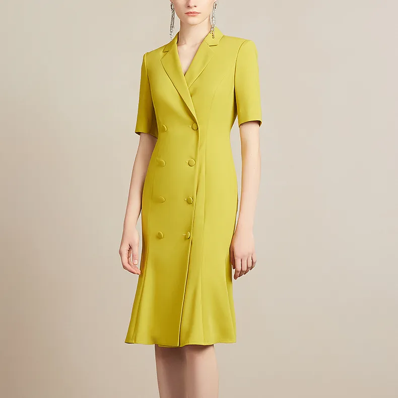 Großhandels preis Kleidungs stück Fabrik A Style Lemon Yellow Cover Button Doppels chicht Freizeit kleid für Frauen