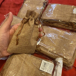 Medium Size Wedding Hessian Burlap <b>Jute</b> Favor <b>Gift</b> <b>Bags</b> Drawstring Jewelry Pouch for Party for Candy Storage - Product Image 3