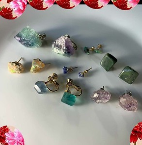 Ethiopian <b>Opal</b> Rough Gemstone 925 Silver Gold Plated <b>Stud</b> <b>Earring</b> - Product Image 2