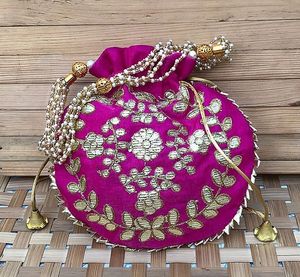 NEW---BEAUTIFUL---DESIGNER--POTLI--BAG--ON-AVEC ZARI--EMBROIDERY AVEC DOIS PATTI--WORK ON--BAGS---FOR-PARTY et WEDDING--2021... - Product Image 1