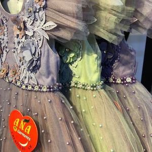 Conjunto de vestido Moti Bunch de satén con diseño Floral para niñas recién nacidas a 7 años Vestido de fiesta cómodo con diadema para primavera - Product Image 6