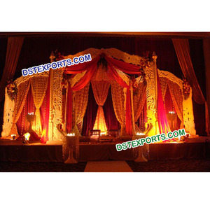 Mandap de Madera Tallada con Diseño de Pavo Real para Bodas Indias, Conjunto de Mandap de Madera Tallada a Mano Tradicional, Mandaps de Madera Tallada para Bodas en Suiza - Product Image 1
