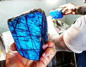 Natural Self standing blue fire labradorite raw Crystal Stone Wholesale Polished Labradorite Healing Rock Home Decoration Gift