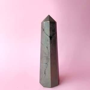 Venta al por mayor de cristal de pirita dorada, Obelisco, torre de cristal Natural pulido, punto Feng Shui, artesanía de piedras preciosas semipreciosas curativas - Product Image 5