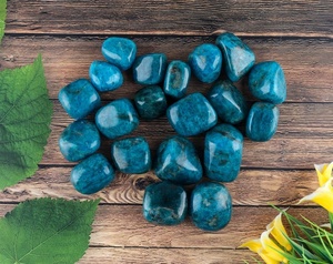 Pierres Roulées d'Apatite Bleue Sculptées de Haute Qualité pour le Feng Shui, la Porte-Bonheur Amoureux, les Objets de Collection Artistiques, la Guérison Émotionnelle, la Maison et le Bureau - Product Image 1