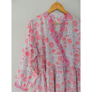 Robe tunique longue d'été pour femme, style bohème hippie, tissée à la main, imprimé floral, coton indien naturel 100% - Product Image 4