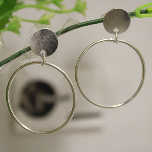 Boucles d'oreilles pendantes en forme circulaire en laiton nickel nouveau style bijoux de mode pour mariages fêtes et cadeaux - Product Image 1