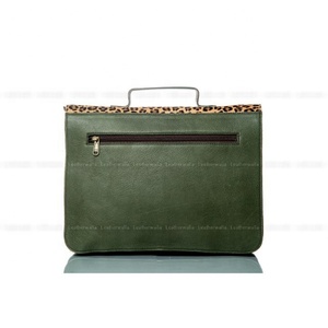 LW Sac à Bandoulière en Cuir Véritable pour Hommes Femmes Unisexe OEM Sac à Main Personnalisé avec Poches pour Téléphone Noir Personnalisé en Vrac - Product Image 2