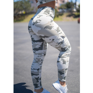 Leggings personnalisés à taille haute avec imprimé camouflage scrunch - Product Image 4
