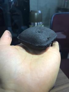 Vente en gros GREENFIRE VIETNAM Briquettes de charbon de bois fabriquées à la machine pour Kamado BBQ Grills 3-4 heures de combustion 67% teneur en carbone - Product Image 2