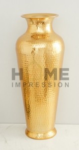 Florero de metal moderno dorado con hojas de flores esmaltadas de lujo para el hogar decorativo para fiesta y mesa de centro de mesa boda florero a la venta - Product Image 5