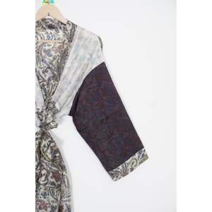 Bata de Seda de Retazos para Mujer, Kimono Largo de Seda, Bata de Ducha con Cinturón, Kimono Vintage para Damas de Honor, Kimono Sari Reciclado Indio - Product Image 5