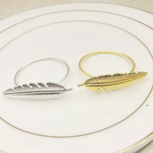 Anillos de servilletas de Metal con diamantes para mesa de Navidad, decoración de renos, plata, ciervo - Product Image 3