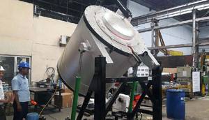 Fourneau à creuset en aluminium à bascule hydraulique Indotherm, nouveau, à gaz naturel, haute production, température précise - Product Image 2