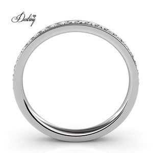 Anillo de eternidad adornado con cristales de <span class=keywords><strong>Swarovski</strong></span> S925 Daisini hipoalergénico clásico banda de boda joyería mujer anillo de moda - Product Image 5
