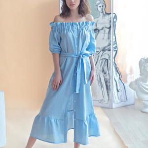 Robe longue en lin écologique style vintage à manches bouffantes, ourlet droit, boutonnée sur le devant, avec lien à nouer, style été - Product Image 1