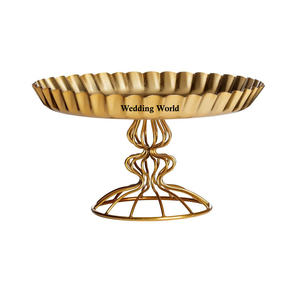 Juego de cuatro soportes de pastel redondos de Metal, soporte de pastel de lujo de diseñador hecho a mano, soporte de pastel de Metal decorativo elegante clásico - Product Image 2