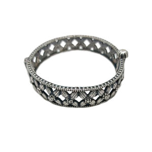 Pulsera de moda india hecha a mano para niñas y mujeres, diseño de plata, aspecto occidental abierto - Product Image 1