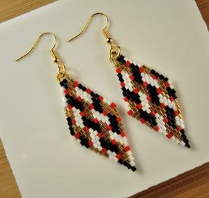 Pendientes de cuentasHechos a mano, felicidad - Product Image 1