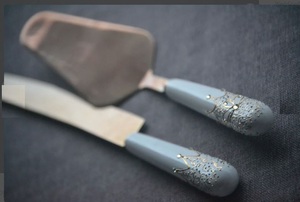 Customized Stainless Steel Cake Server Elegant Design Perfect for Weddings Dining Restaurants and Tabletop Serving Tools - Product Image 2