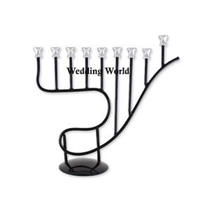 Menorah โลหะขัดเงาคุณภาพระดับพรีเมียมที่วางเทียนทําด้วยมือมาถึงล่าสุดนักออกแบบใหม่แฟนซีขาตั้งเทียนโลหะ - Product Image 2