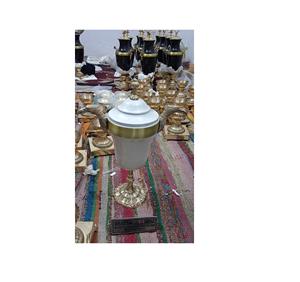 Énorme urne de crémation blanche en laiton avec deux côtés de visage d'aigle fournitures de funérailles cuivworld inde - Product Image 1