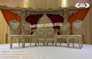 Gujarati ชุดเก้าอี้งานแต่งสีทองสำหรับงานแต่งงานเก้าอี้ไม้ Mandap แกะสลักออกแบบใหม่สำหรับงานแต่งงาน - Product Image 4