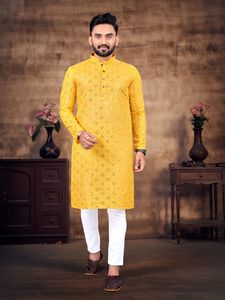 Vêtements indiens Essayez un look desi boy avec ce kurta pour homme en pur coton multicolore intemporel avec broderie et travail de miroir avec pantalon - Product Image 3