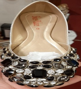 Zapatos Khussa con cuentas elegantes para mujer, moda plana Punjabi Pakistani Khussa para la temporada de primavera - Product Image 1