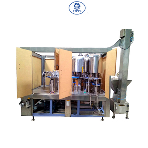 Máquina de llenado de botellas de agua potable para mascotas, suministro de máquina de tapado con capacidad de 20000BPH, fácil de operar - Product Image 1