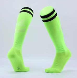 Calcetines atléticos de alta calidad hechos a medida - Product Image 2