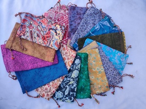 SAREE <b>POUCH</b> - Product Image 2